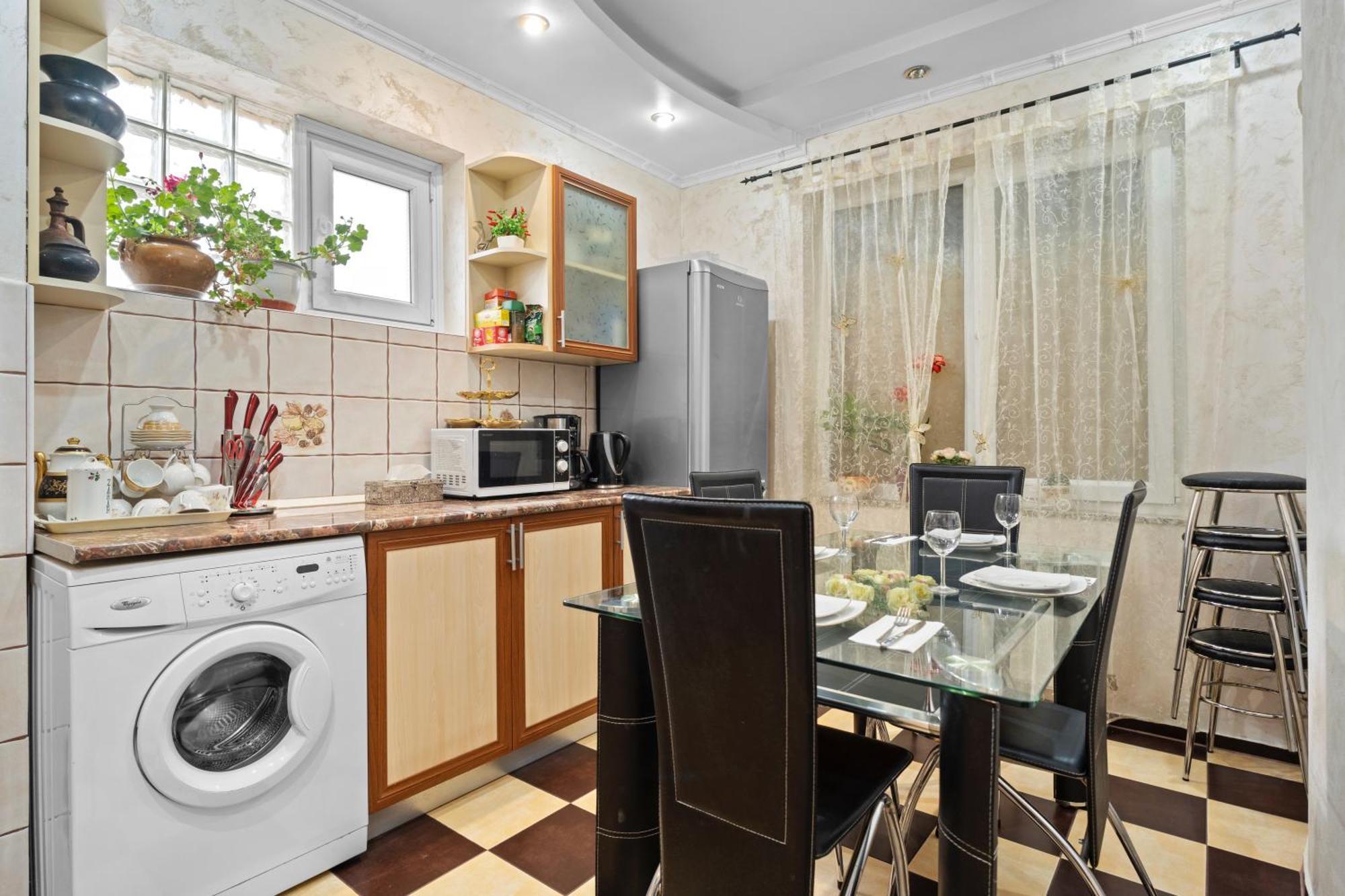 Luxurious Villa With Lush Garden And Huge Terrace Near Herastrau Park 布加勒斯特 外观 照片