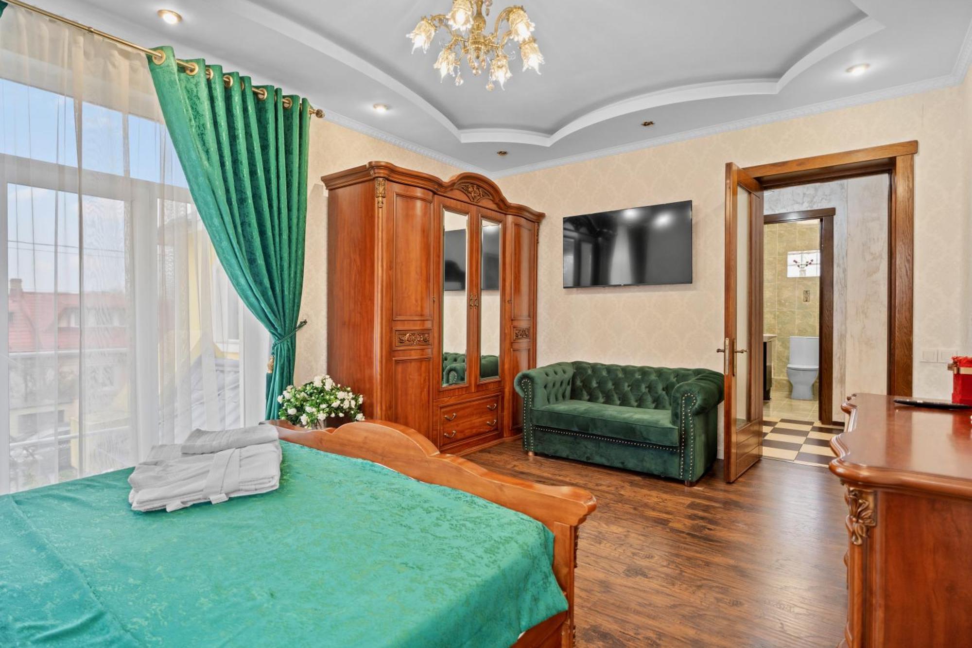 Luxurious Villa With Lush Garden And Huge Terrace Near Herastrau Park 布加勒斯特 外观 照片